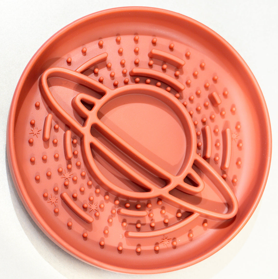 Doggotique Miska Slow Saturn