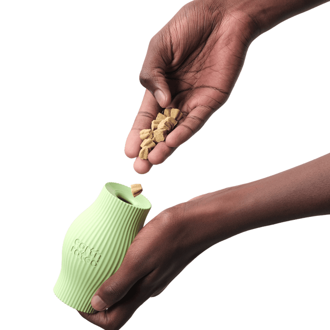 Earth Rated Hračka Treat Toy