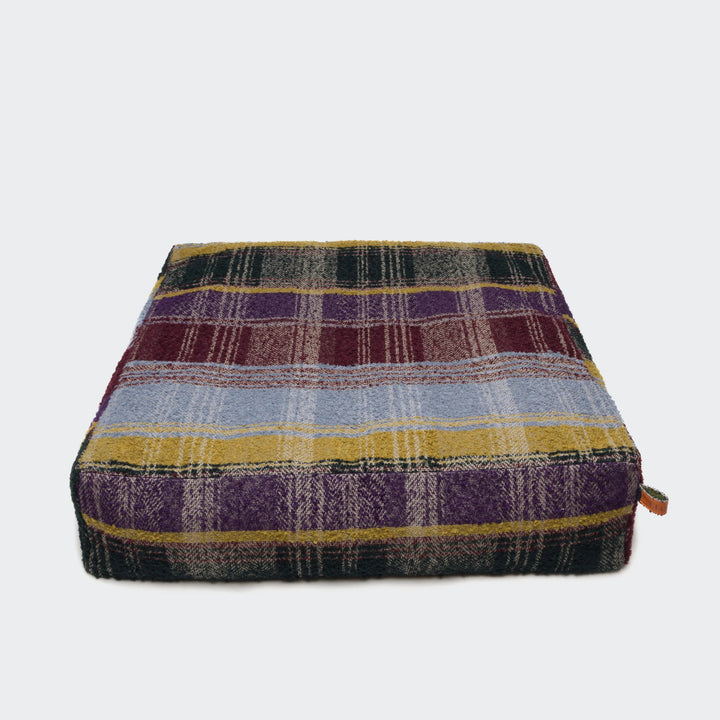 Cloud7 Pelíšek Cube Tartan Purple